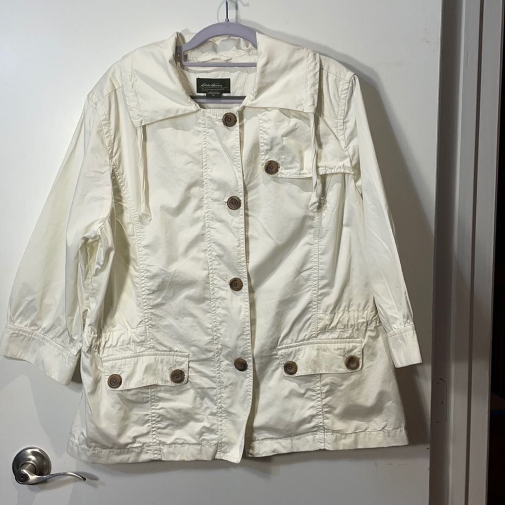 Eddie Bauer SZ XL Cream/Off Whiten  Jacket. 100% Cotton. 3/4 sleeves.